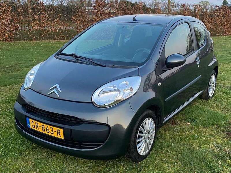 Grijs Gebruikt 2007 Citroën C1 Hatchback | € 2.250 (Eerlijke prijs) - Afbeelding 1/4