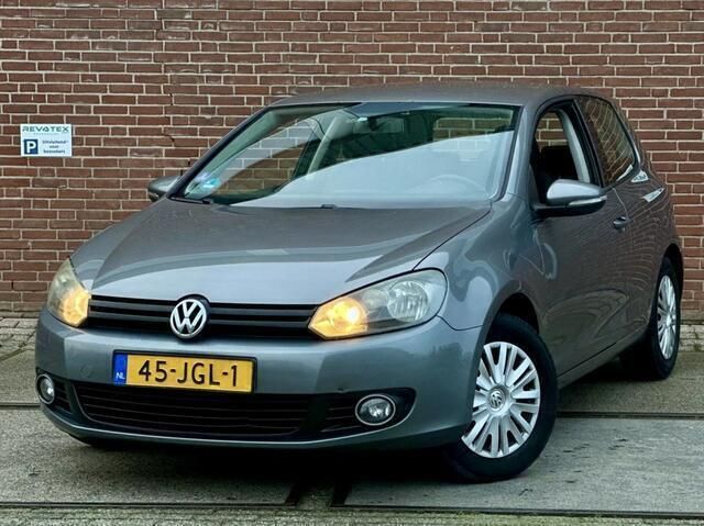 Grijs Gebruikt 2009 VW Golf VI Trendline Hatchback | € 3.950 (Goede deal) - Afbeelding 1/4