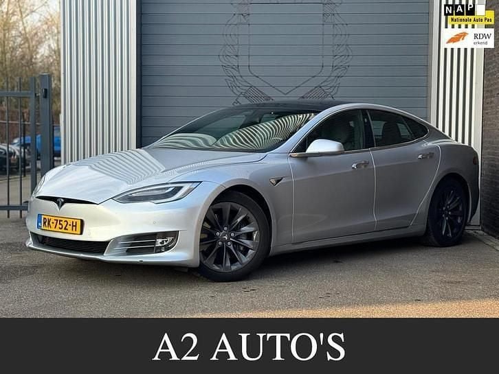 Grijs (metallic) Occasion 2017 Tesla Model S Hatchback | € 13.750 (Super prijs) - Afbeelding 1/4