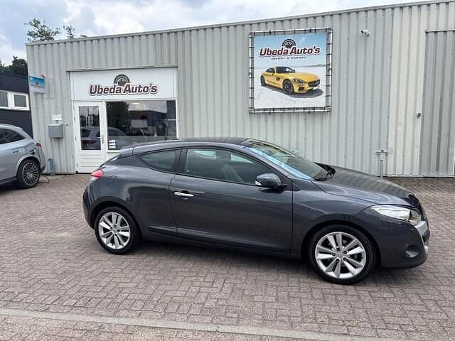 Grijs Gebruikt 2009 Renault Mégane Coupé Coupé | € 4.250 (Eerlijke prijs) - Afbeelding 1/4