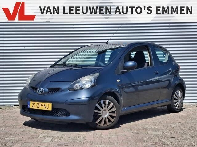 Grijs Gebruikt 2008 Toyota Aygo Hatchback | € 1.248 (Goede deal) - Afbeelding 1/4