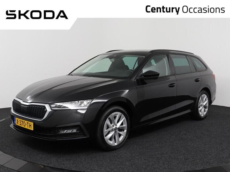Zwart Gebruikt 2024 Skoda Octavia Business Line Stationwagen | € 28.795 (Eerlijke prijs) - Afbeelding 1/4