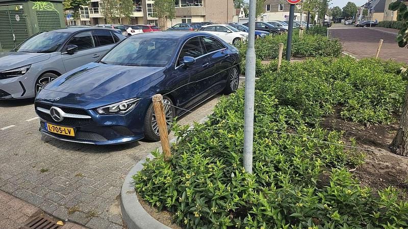 Blauw Gebruikt 2019 Mercedes CLA200 Business Sedan | € 23.500 - Afbeelding 1/4