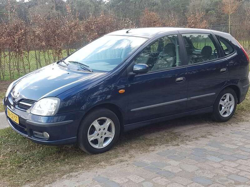 Blauw Gebruikt 2006 Nissan Almera Tino Acenta MPV | € 1.250 (Goede deal) - Afbeelding 1/4