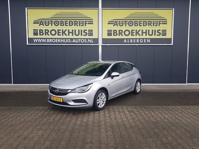 Grijs Gebruikt 2016 Opel Astra Edition Hatchback | € 3.600 (Eerlijke prijs) - Afbeelding 1/4