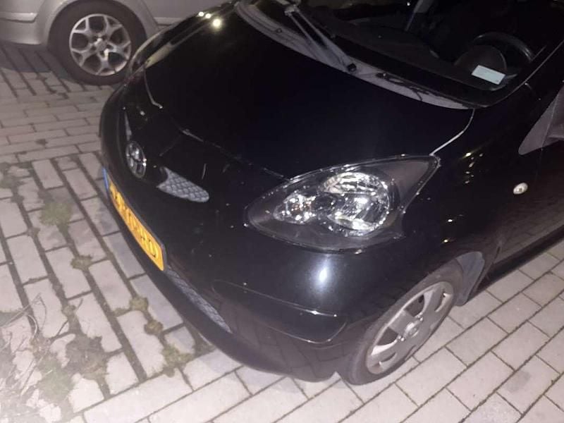 Occasion Toyota Aygo 68 PK (50 kW) 2009 Zwart Hatchback