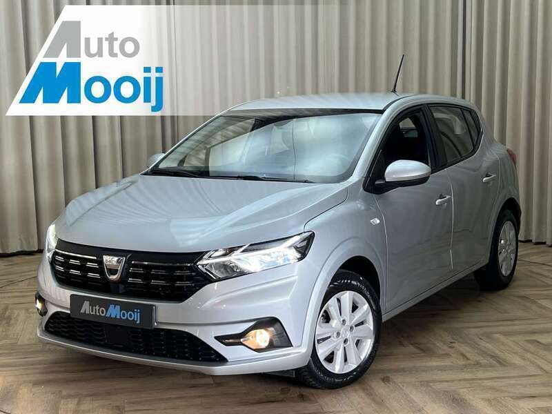 Grijs, metallic lak Gebruikt 2022 Dacia Sandero Expression Hatchback | € 12.950 (Super prijs) - Afbeelding 1/4
