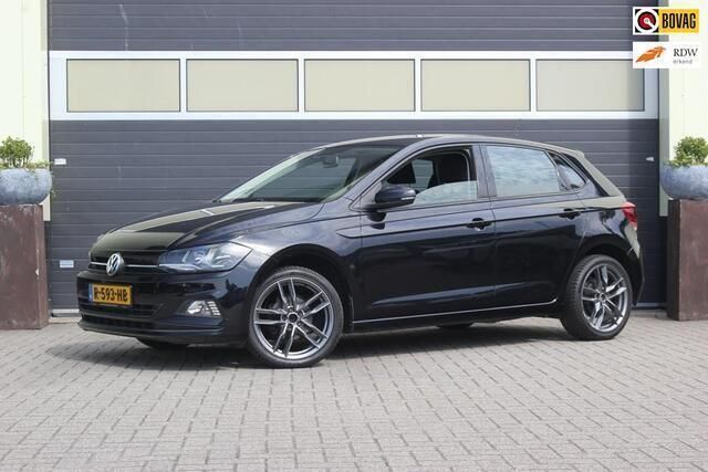 Zwart Gebruikt 2019 VW Polo Comfortline Hatchback | € 13.900 (Goede deal) - Afbeelding 1/4