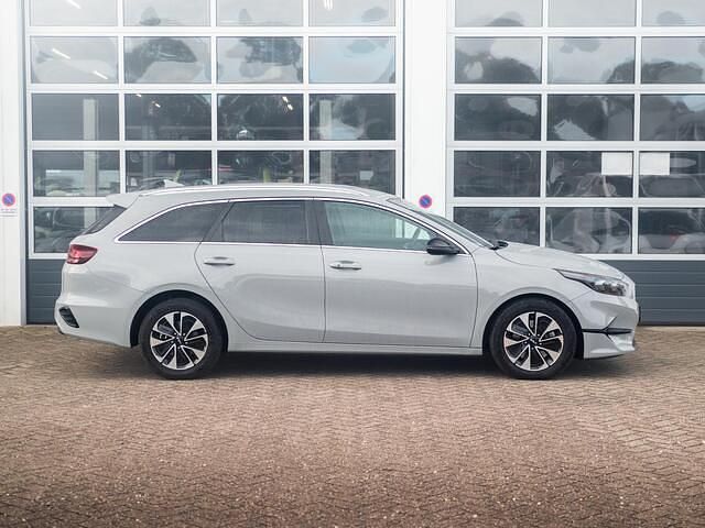 Occasion Kia Ceed Sportswagon Premium 101 PK (74 kW) 2025 Grijs Stationwagen