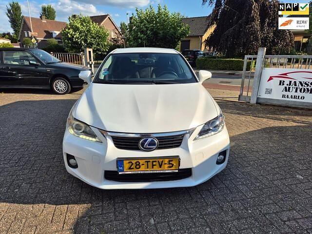 Occasion Lexus CT200h Business Edition 99 PK (72 kW) 2012 Wit Hatchback