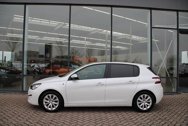 Occasion Peugeot 308 Style 110 PK (80 kW) 2017 Wit Hatchback