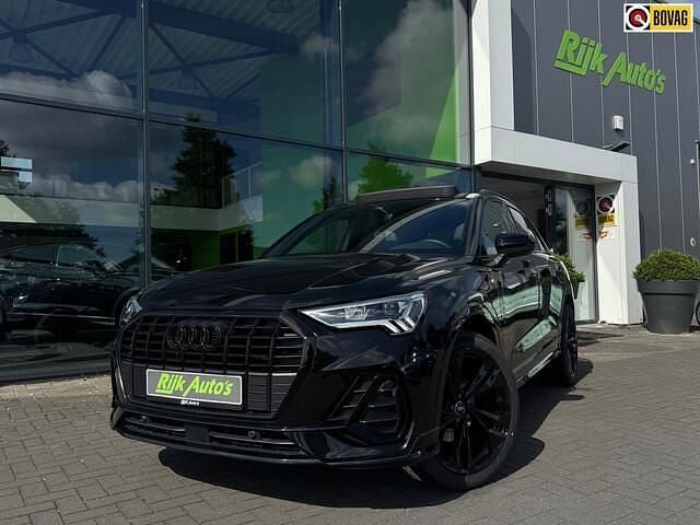 Zwart Gebruikt 2020 Audi Q3 S-Line SUV | € 36.945 (Eerlijke prijs) - Afbeelding 1/4