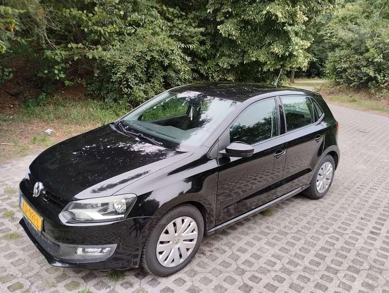 Zwart Gebruikt 2011 VW Polo Trendline Hatchback | € 3.750 (Eerlijke prijs) - Afbeelding 1/4