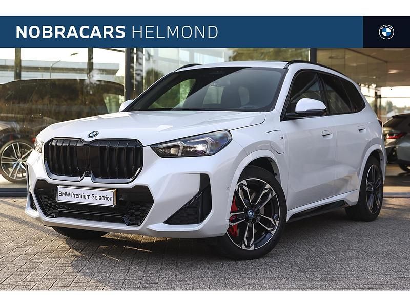 Wit Occasion 2025 BMW X1 Executive SUV | € 58.450 (Duur) - Afbeelding 1/4