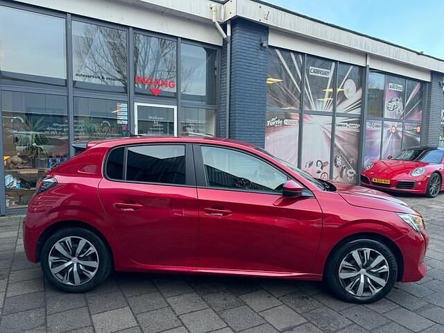 Occasion Peugeot 208 Allure 101 PK (74 kW) 2020 Rood Hatchback