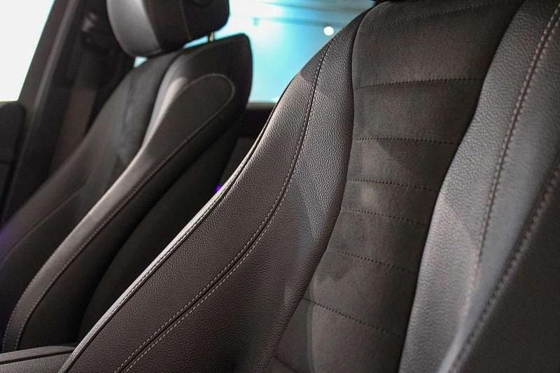 Occasion Mercedes E300 Business 320 PK (235 kW) 2021 Zwart Stationwagen