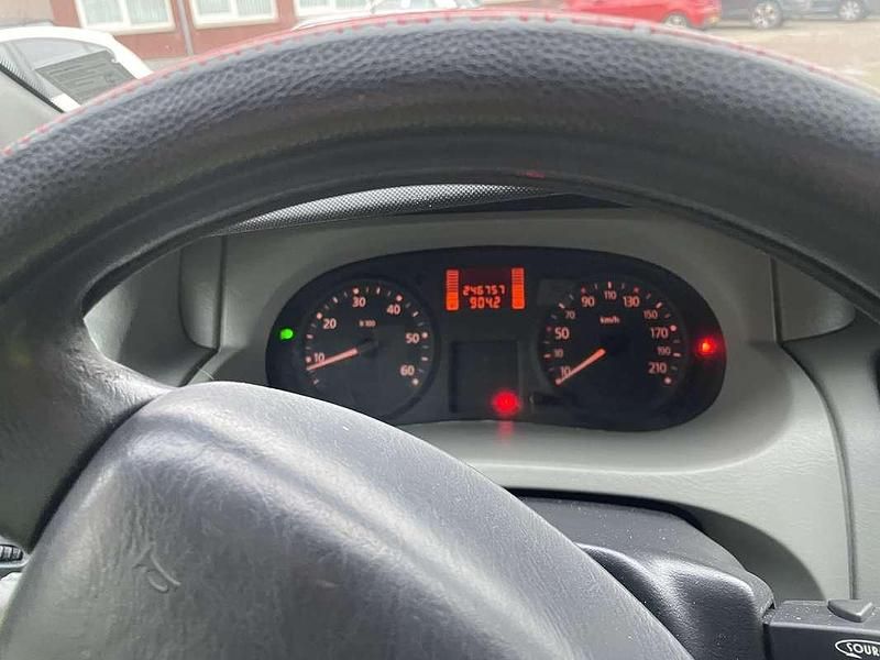 Occasion Renault Trafic 114 PK (83 kW) 2007 Wit MPV