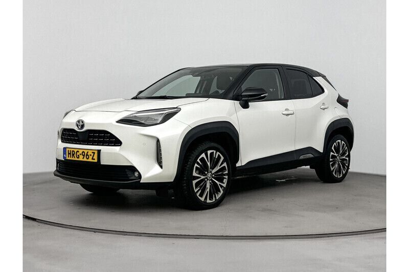 Gebruikt 2022 Toyota Yaris Hybrid Executive | € 27.945 (Goede deal) - Afbeelding 1/1