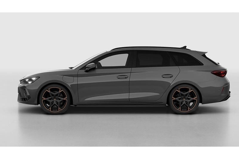 Nieuw Cupra Leon VZ 2026 Graphene grey Stationwagen