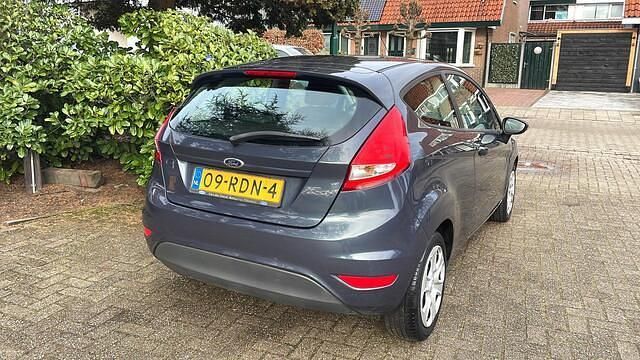 Occasion Ford Fiesta Limited 60 PK (44 kW) 2011 Grijs (metallic) Hatchback