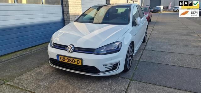 Wit Gebruikt 2015 VW Golf VII GTE Hatchback | € 10.950 (Eerlijke prijs) - Afbeelding 1/4