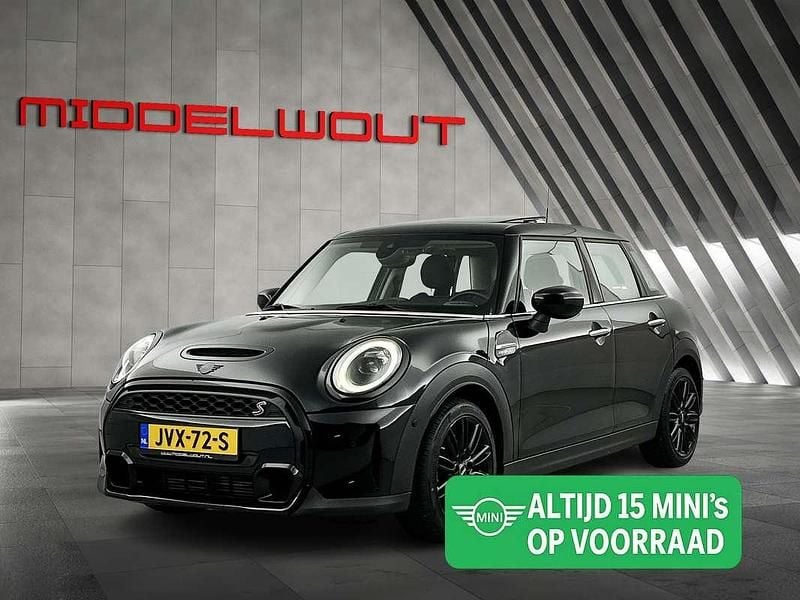 Occasion Mini Cooper S 180 PK (132 kW) 2022 Zwart (metallic) Hatchback