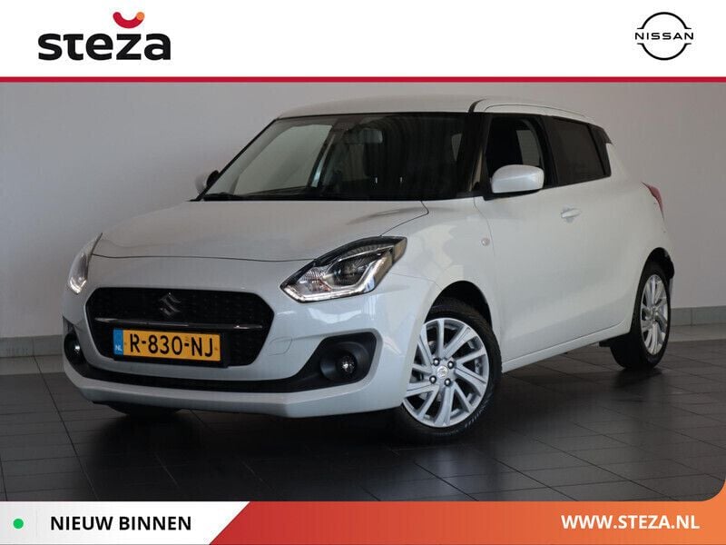 Wit Gebruikt 2022 Suzuki Swift Hatchback | € 16.900 (Eerlijke prijs) - Afbeelding 1/4