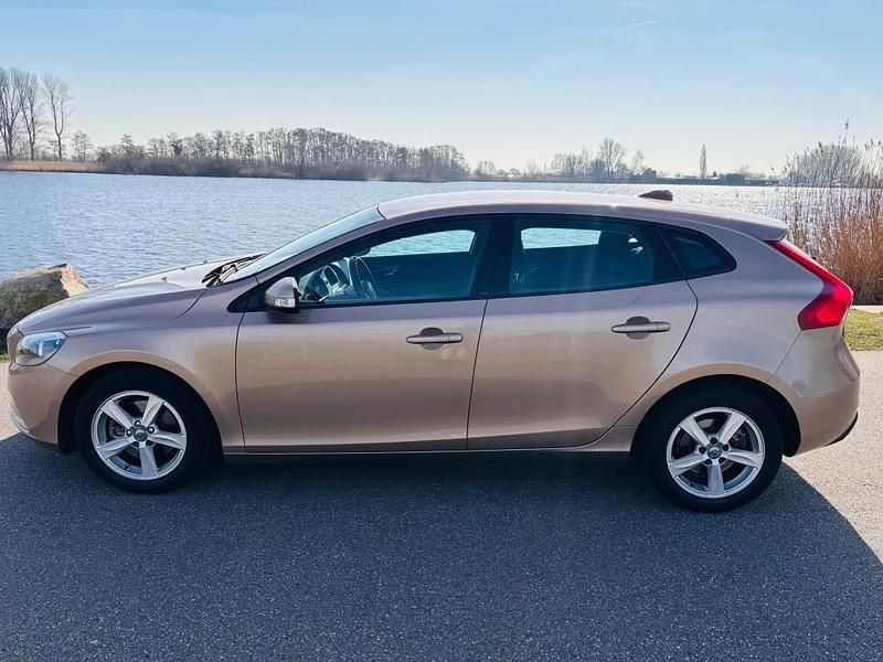 Occasion Volvo V40 Summum 150 PK (110 kW) 2013 Groen Stationwagen