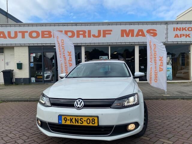 Wit Gebruikt 2013 VW Jetta Highline Sedan | € 8.950 - Afbeelding 1/4
