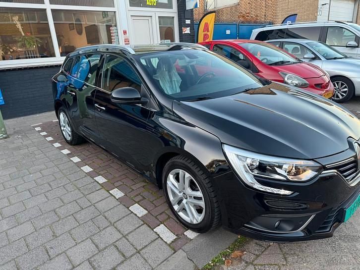 Gebruikt 2018 Renault Mégane IV | € 11.000 (Goede deal) - Afbeelding 1/4