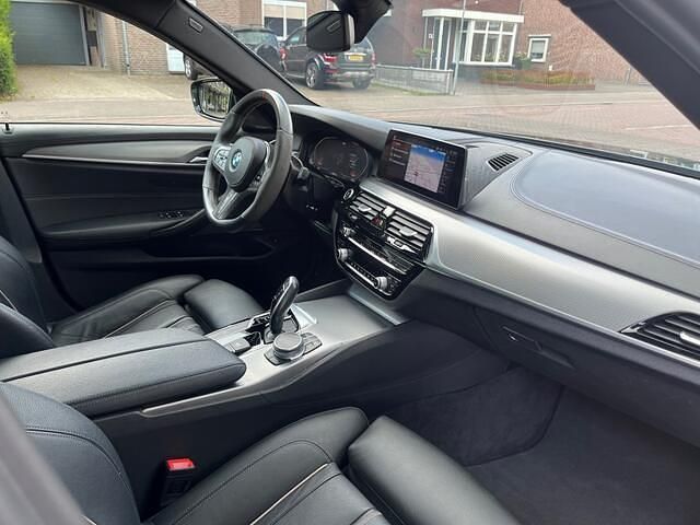Occasion BMW 520 Executive 184 PK (135 kW) 2020 Zwart, metallic lak Stationwagen