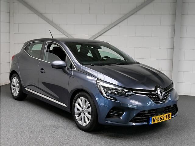 Grijs Gebruikt 2021 Renault Clio V Intens Hatchback | € 12.750 (Eerlijke prijs) - Afbeelding 1/4