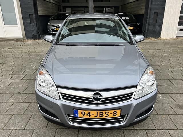 Occasion Opel Astra Executive 116 PK (85 kW) 2009 Grijs Hatchback