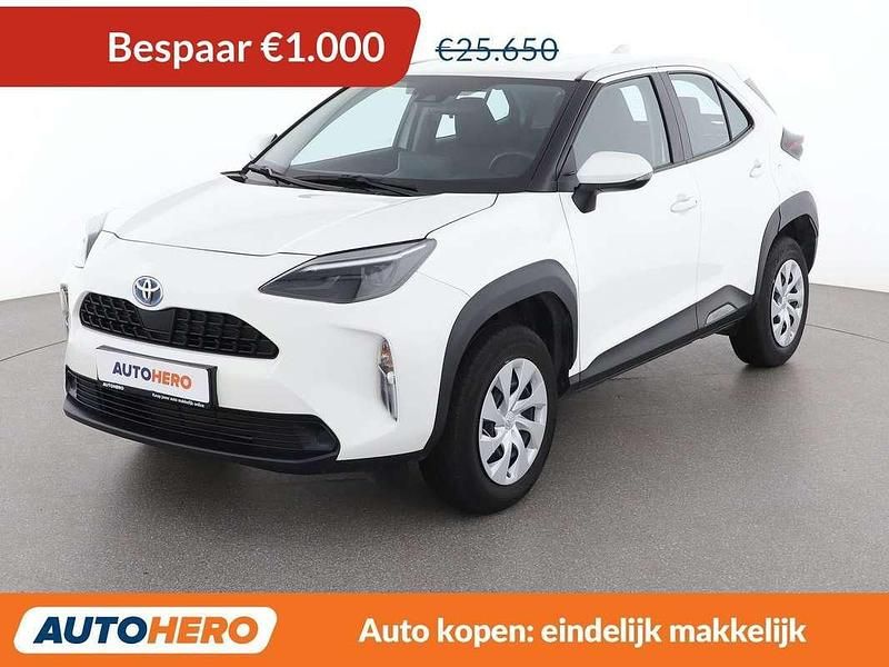 Wit Occasion 2023 Toyota Yaris Cross SUV | € 24.849 (Super prijs) - Afbeelding 1/3