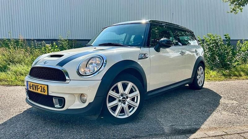 Wit Gebruikt 2011 Mini Cooper S Clubman Stationwagen | € 3.250 (Super prijs) - Afbeelding 1/4
