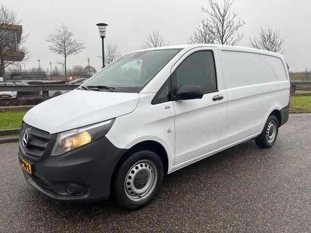 Occasion Mercedes Vito 163 PK (119 kW) 2022 Wit Van