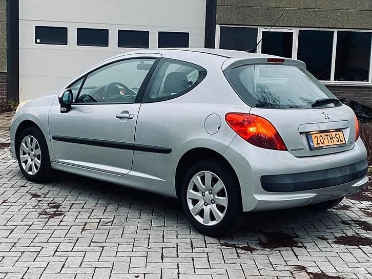 Occasion Peugeot 207 88 PK (64 kW) 2006