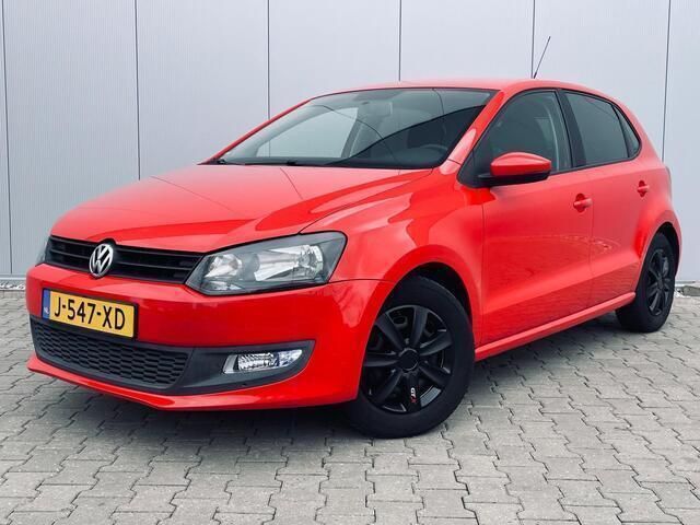 Rood Gebruikt 2010 VW Polo Trendline Hatchback | € 4.499 (Eerlijke prijs) - Afbeelding 1/4