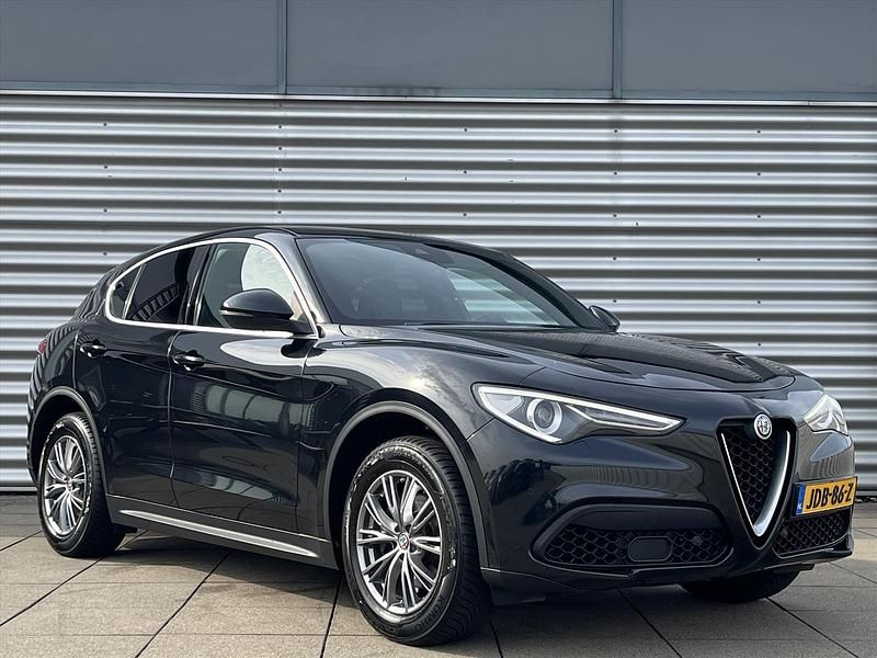 Occasion Alfa Romeo Stelvio Super 202 PK (148 kW) 2018 Zwart SUV