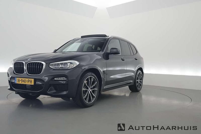 Grijs Occasion 2019 BMW X3 Executive SUV | € 37.400 (Iets duurder) - Afbeelding 1/3