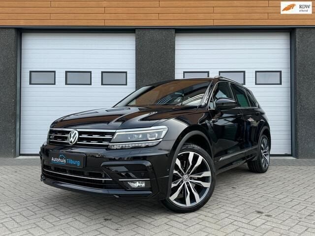 Zwart Gebruikt 2017 VW Tiguan R-line SUV | € 34.990 (Duur) - Afbeelding 1/4