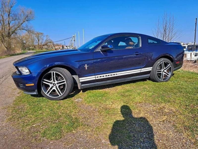 Blauw Gebruikt 2009 Ford Mustang Coupé | € 16.500 (Eerlijke prijs) - Afbeelding 1/4