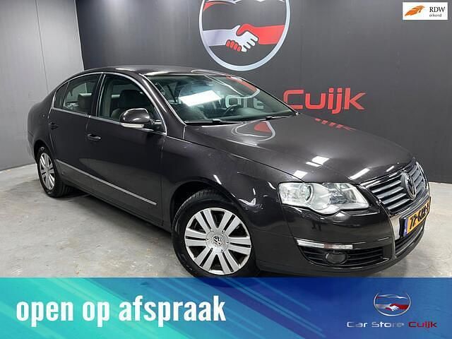 Occasion VW Passat Highline 123 PK (90 kW) 2008 Bruin Sedan