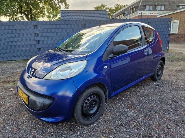 Blauw Gebruikt 2007 Peugeot 107 Hatchback | € 1.450 (Eerlijke prijs) - Afbeelding 1/4
