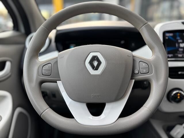 Occasion Renault Zoe Life 80 kW (109 PK) 2019 Wit Hatchback