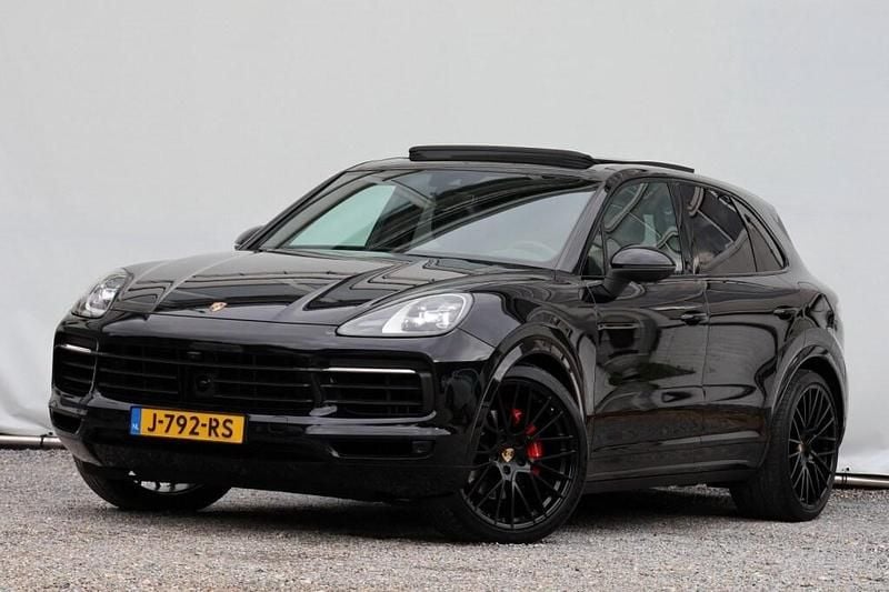 Occasion Porsche Cayenne Sport 463 PK (340 kW) 2020 Zwart SUV