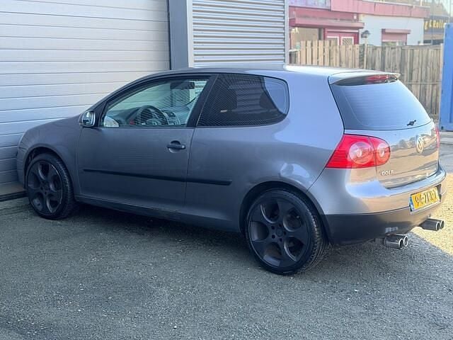 Occasion VW Golf IV Trendline 75 PK (55 kW) 2004 Grijs Hatchback