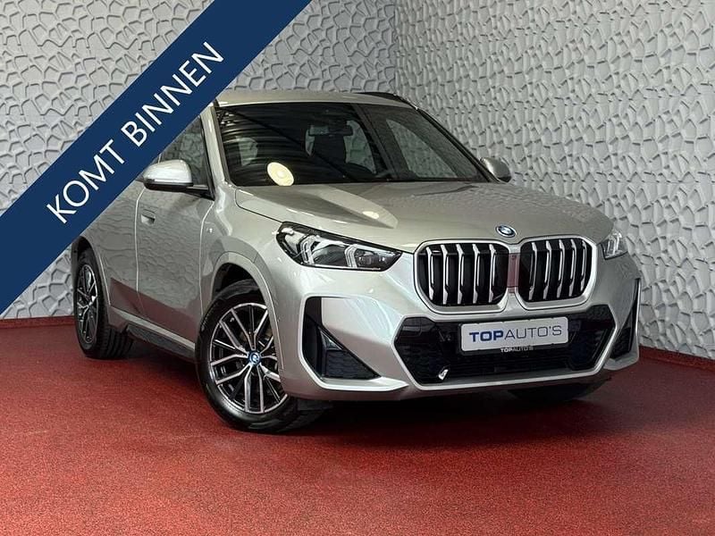 Grijs (metallic) Occasion 2025 BMW X1 Shadowline SUV | € 46.440 (Goede deal) - Afbeelding 1/1