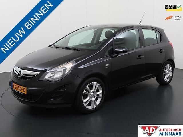 Zwart Occasion 2013 Opel Corsa Selection Hatchback | € 5.449 (Eerlijke prijs) - Afbeelding 1/4