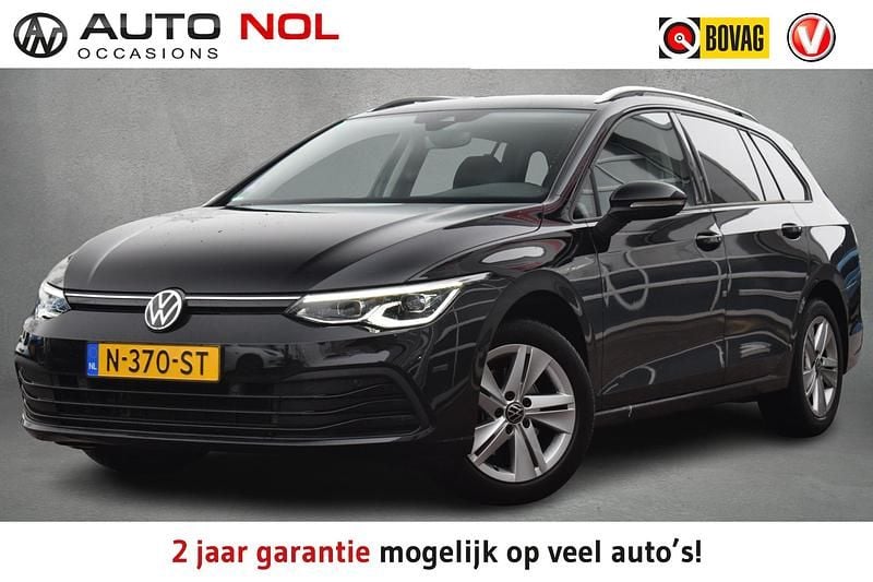 Zwart Occasion 2022 VW Golf VIII Business Stationwagen | € 19.950 (Goede deal) - Afbeelding 1/4